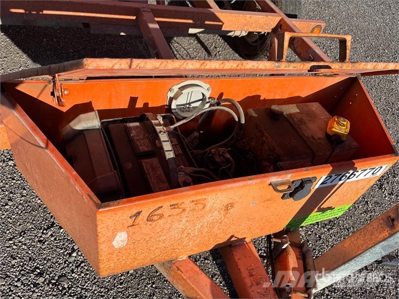 Miska 10 ft T/A Dump Utility Trailer Самоскиди
