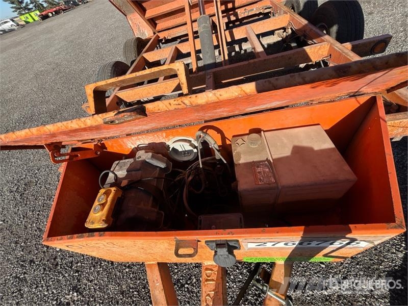 Miska 10 ft T/A Dump Utility Trailer Самоскиди
