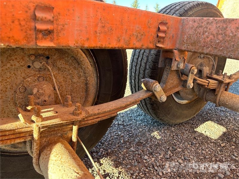 Miska 10 ft T/A Dump Utility Trailer Самоскиди