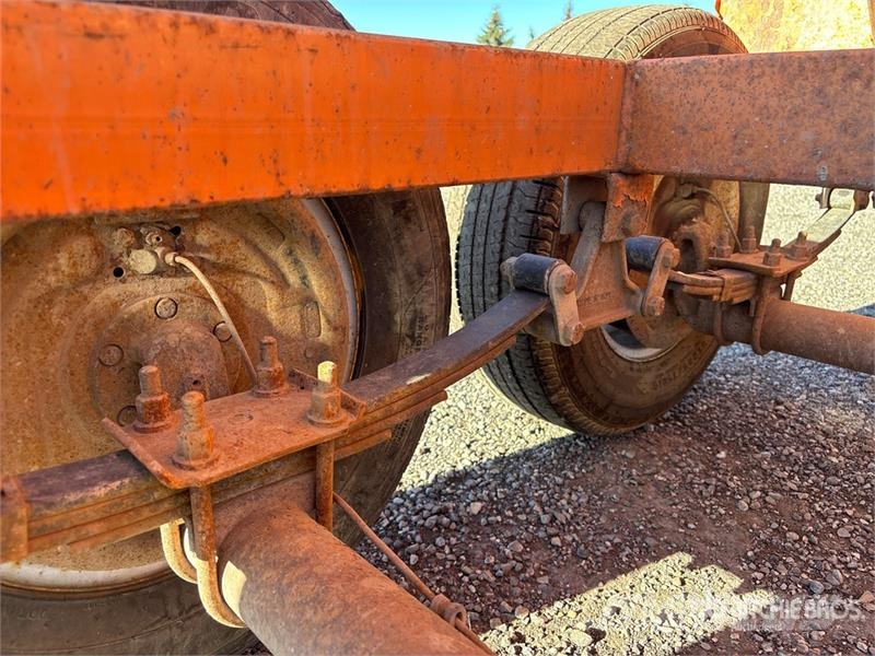 Miska 10 ft T/A Dump Utility Trailer Самоскиди