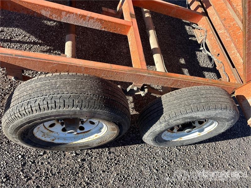 Miska 10 ft T/A Dump Utility Trailer Самоскиди