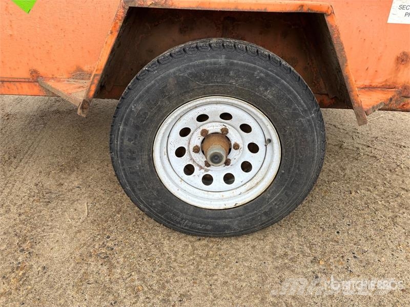 Miska 8 ft S/A Utility Trailer مقطورات أخرى