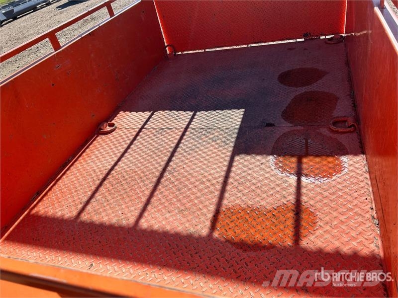  Miska CA58U 8 ft S/A Utility Trailer مقطورات أخرى