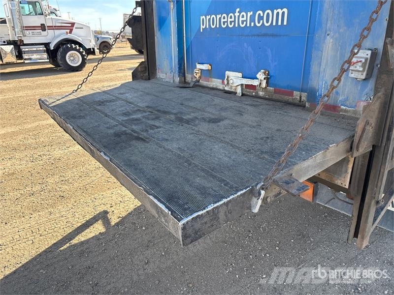 Mitsubishi Fuso Canter FE180 4x2 Van Truck Camion cassonati