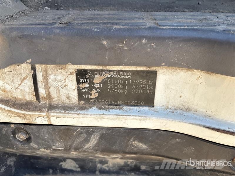 Mitsubishi Fuso Canter FE180 4x2 Van Truck Camion cassonati
