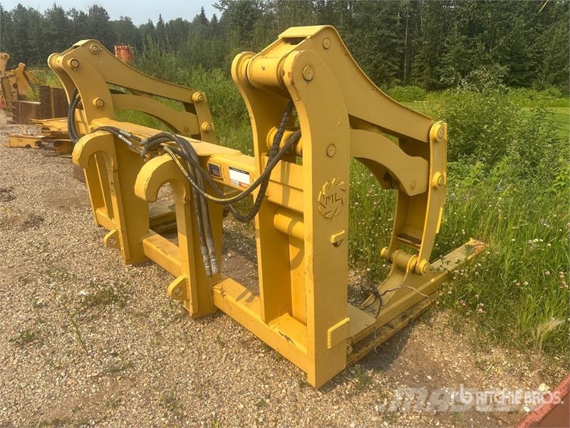ML 72 in Q/C Wheel Loader Grapple - Fits Cat 966G Grijpers