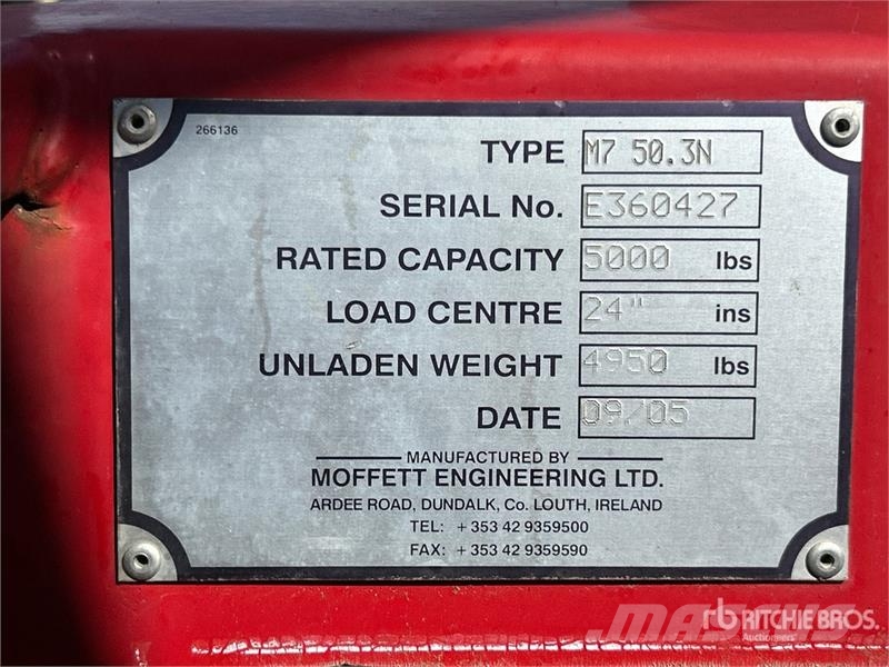  Moffet M750.3N 5000 lb 3x3 Truck Mounted Forklift トラック積載用フォークリフト