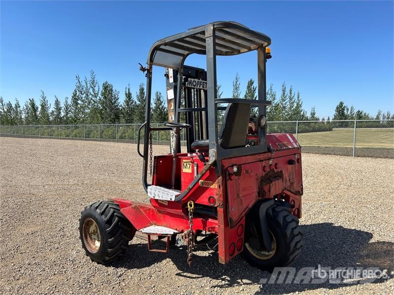  Moffet M750.3N 5000 lb 3x3 Truck Mounted Forklift トラック積載用フォークリフト
