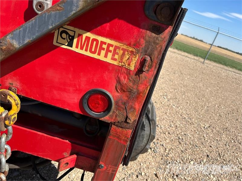  Moffet M750.3N 5000 lb 3x3 Truck Mounted Forklift トラック積載用フォークリフト