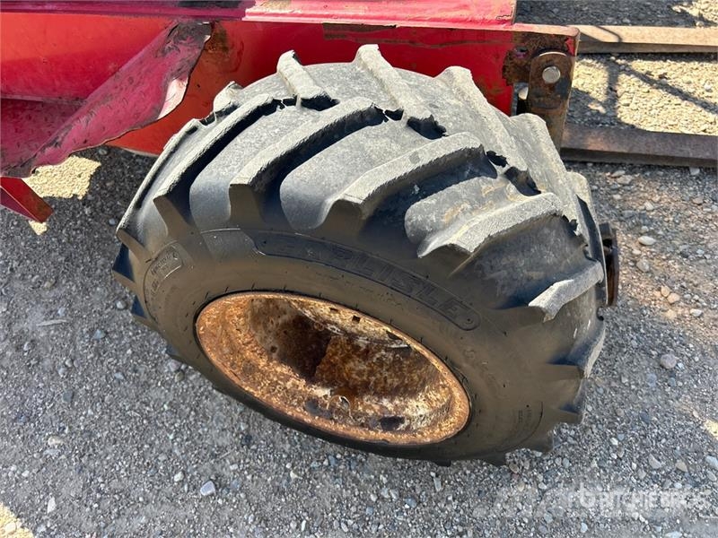  Moffet M750.3N 5000 lb 3x3 Truck Mounted Forklift トラック積載用フォークリフト