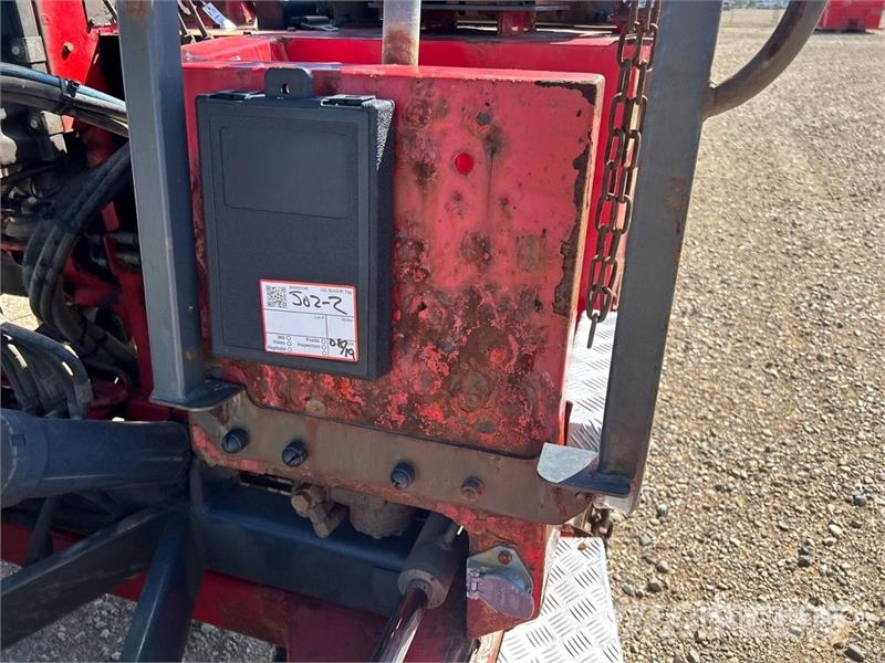  Moffet M750.3N 5000 lb 3x3 Truck Mounted Forklift トラック積載用フォークリフト