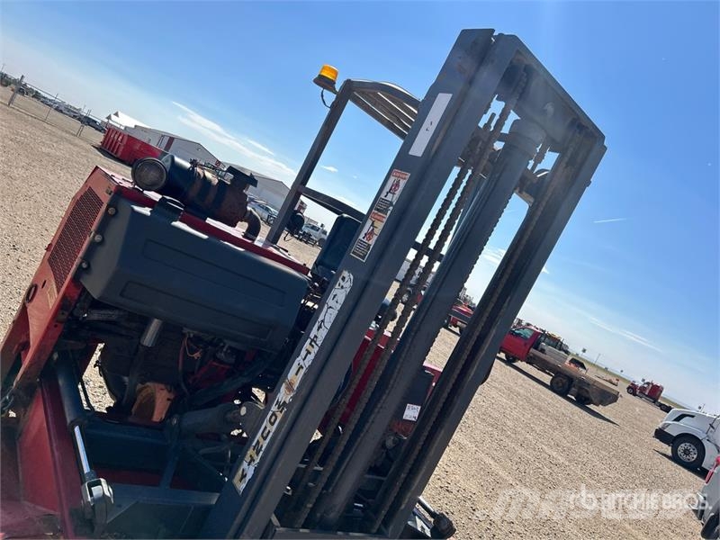  Moffet M750.3N 5000 lb 3x3 Truck Mounted Forklift トラック積載用フォークリフト