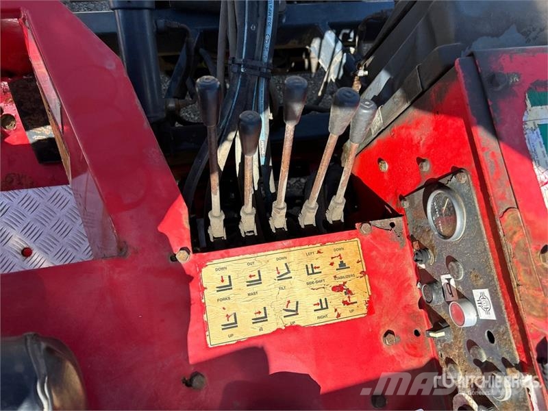 Moffet M750.3N 5000 lb 3x3 Truck Mounted Forklift トラック積載用フォークリフト