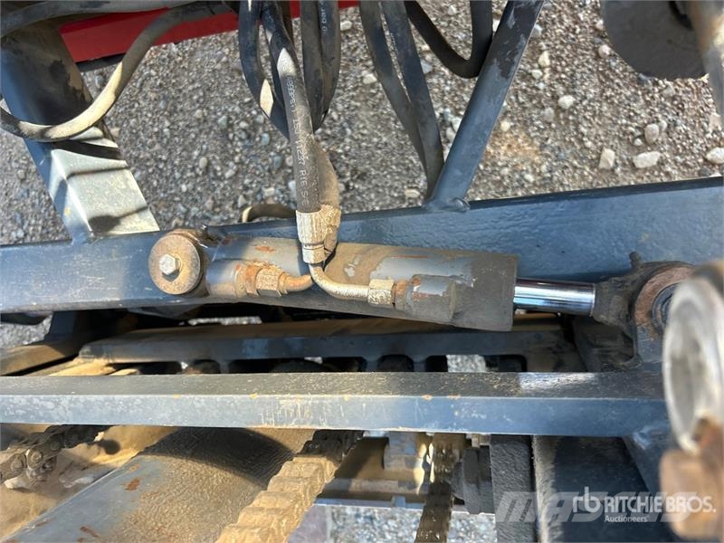  Moffet M750.3N 5000 lb 3x3 Truck Mounted Forklift トラック積載用フォークリフト