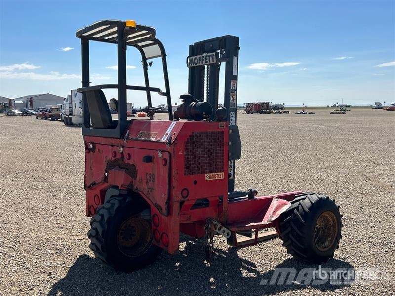  Moffet M750.3N 5000 lb 3x3 Truck Mounted Forklift トラック積載用フォークリフト