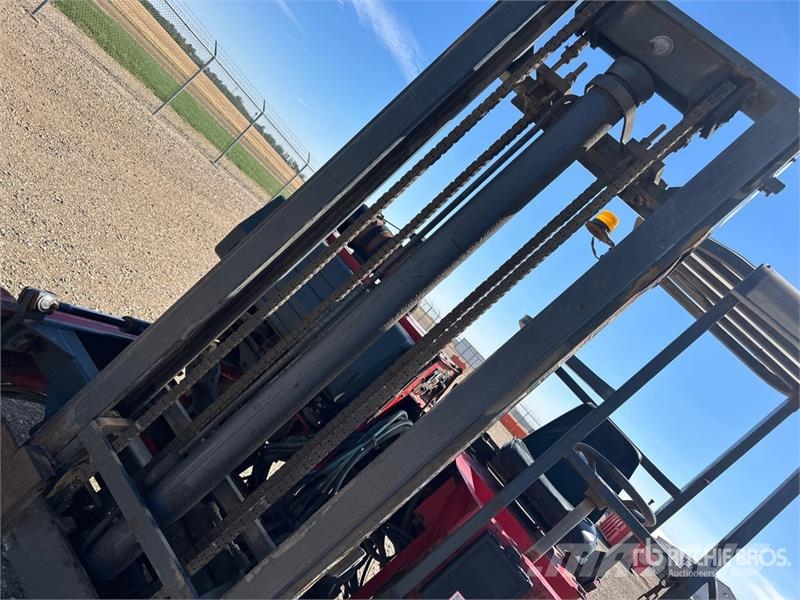  Moffet M750.3N 5000 lb 3x3 Truck Mounted Forklift トラック積載用フォークリフト