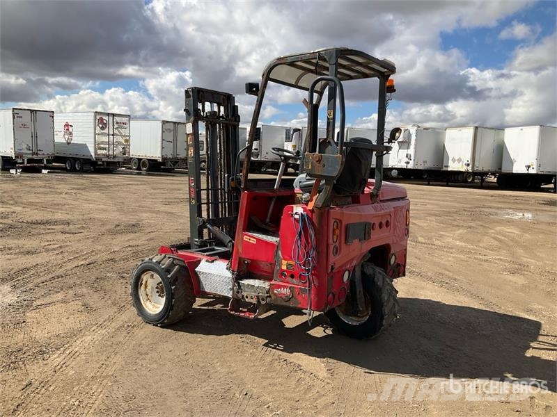 Moffett Forklift Інше