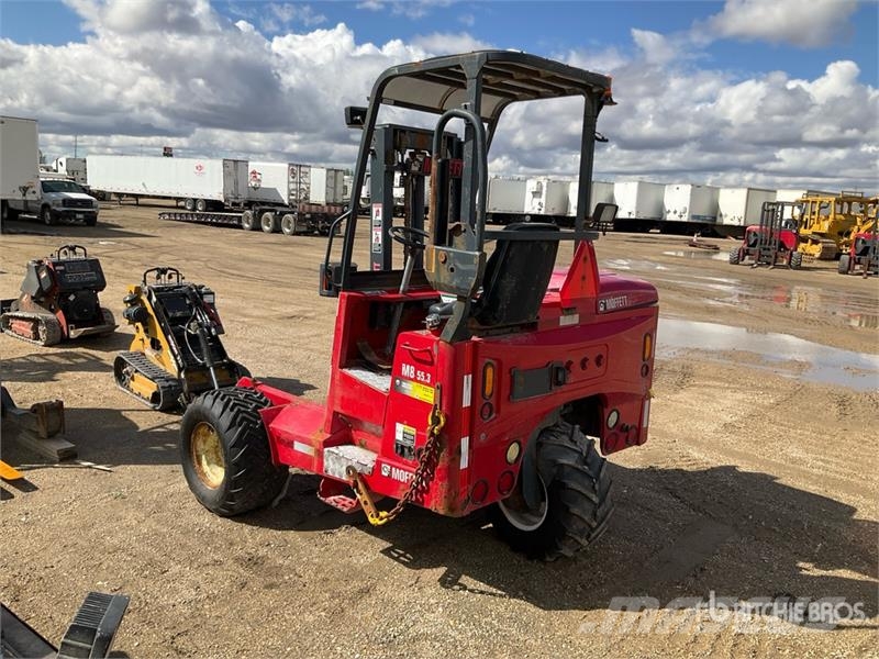 Moffett Forklift Інше