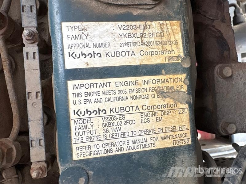 Moffett M7 5500 lb Truck Mounted Forklift Teleskobik yükleyiciler