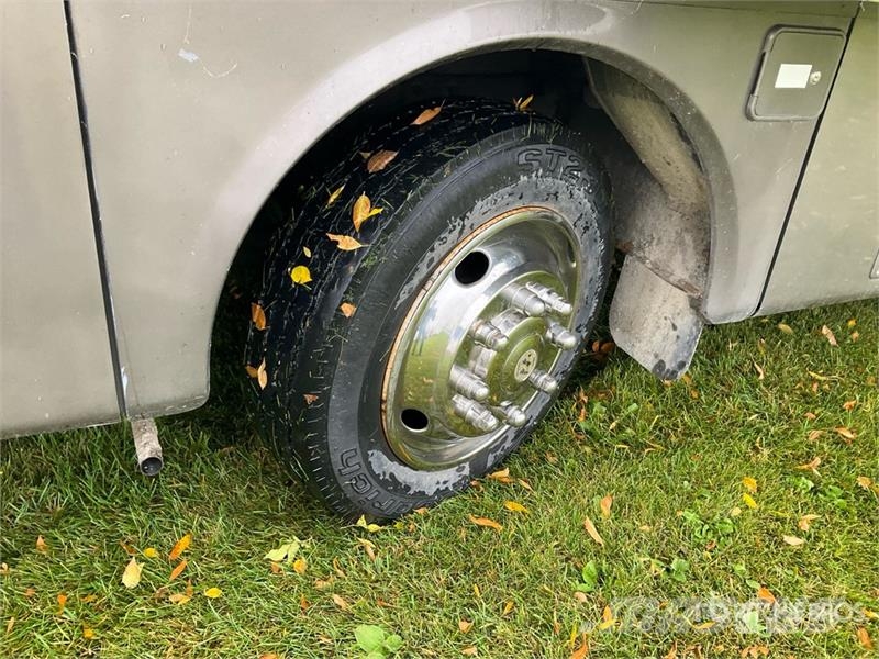 Monaco Cayman Motor Home Obytné automobily a karavany