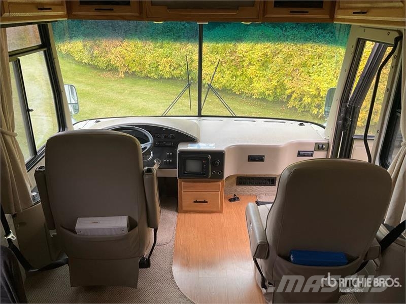 Monaco Cayman Motor Home Obytné automobily a karavany