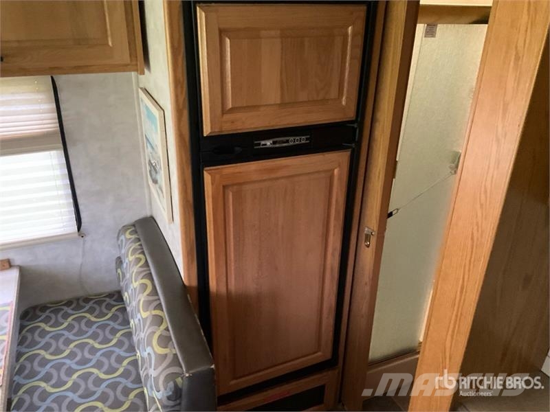 Monaco Cayman Motor Home Obytné automobily a karavany