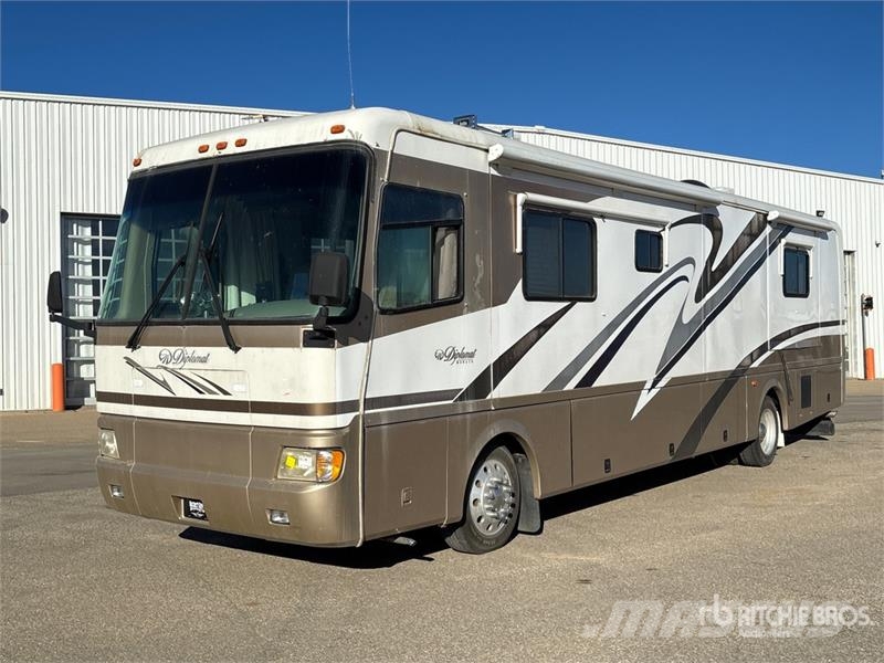  Monaco Diplomat Motor Home المنازل المتنقلة والكرافانات