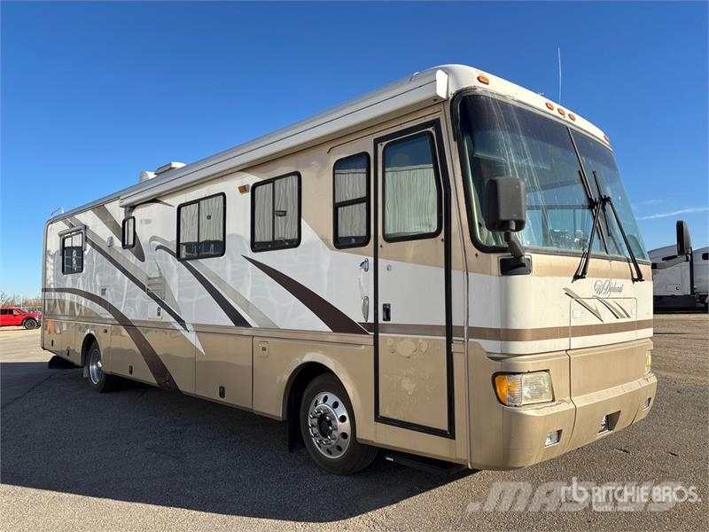  Monaco Diplomat Motor Home المنازل المتنقلة والكرافانات