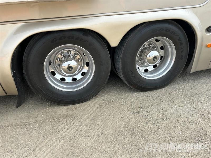  Monaco Signature Castle Motor Home 房车