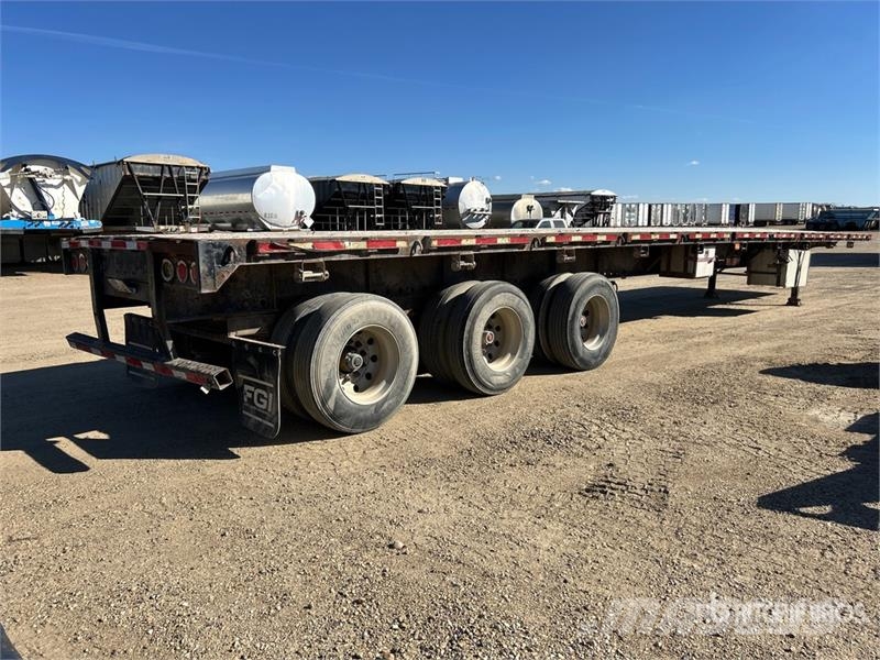 Monrac 53 ft Tri/A Flatbed Trailer Lavaperävaunut