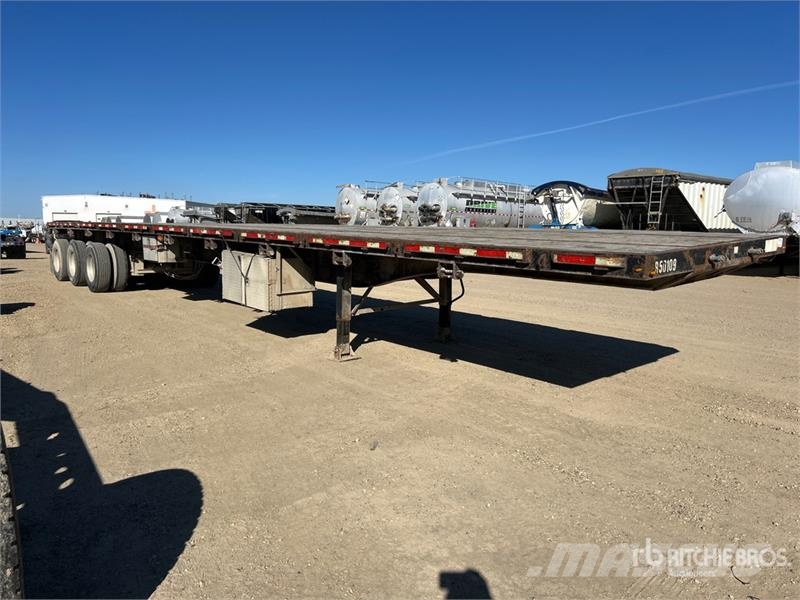 Monrac 53 ft Tri/A Flatbed Trailer Lavaperävaunut