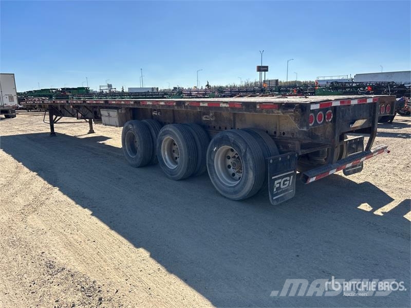 Monrac 53 ft Tri/A Flatbed Trailer Lavaperävaunut