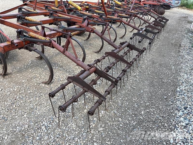 Morris 31 ft Cultivator Cultivatoren
