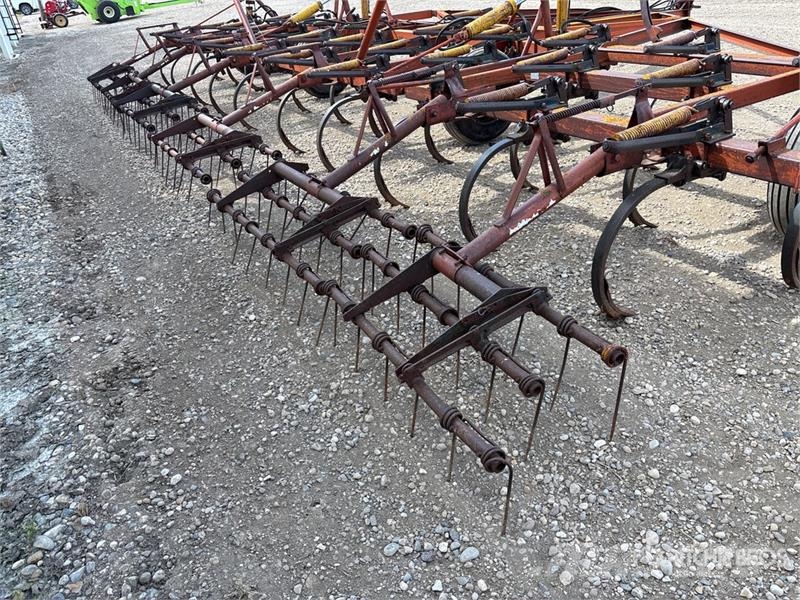 Morris 31 ft Cultivator Cultivatoren
