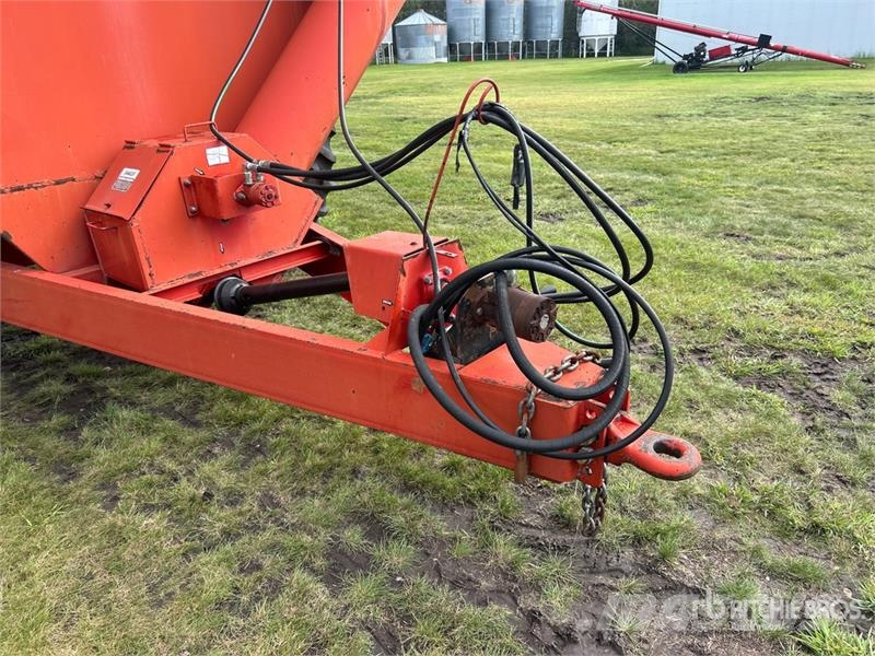 Morris 700 bu S/A Grain Cart Obilné návesy