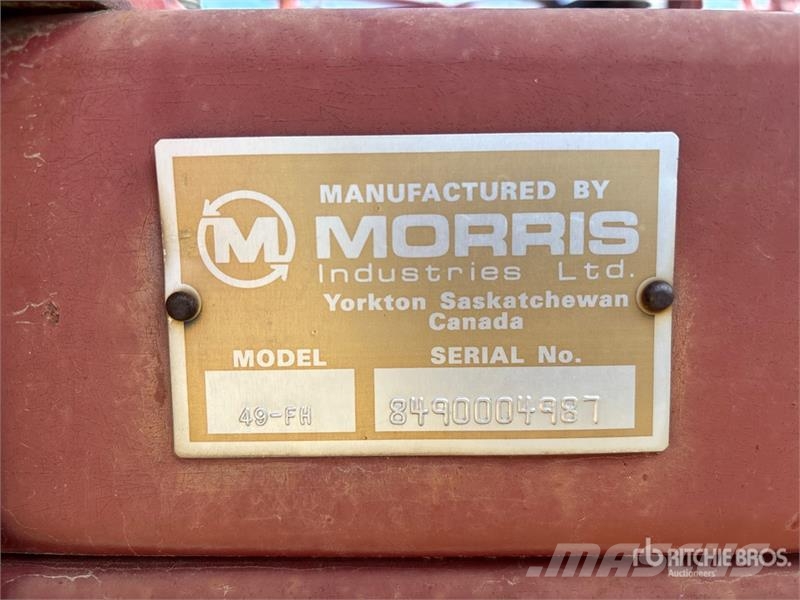 Morris 8900 57 ft Cultivator Cultivators