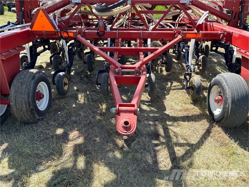 Morris Contour 46 ft Air Drill Kylvökoneet