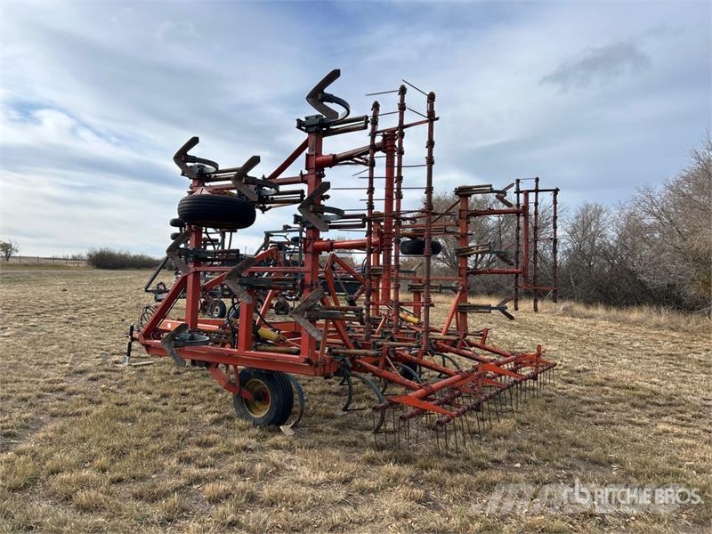 Morris CP-625 Magnum 30 ft Cultivator زراعات