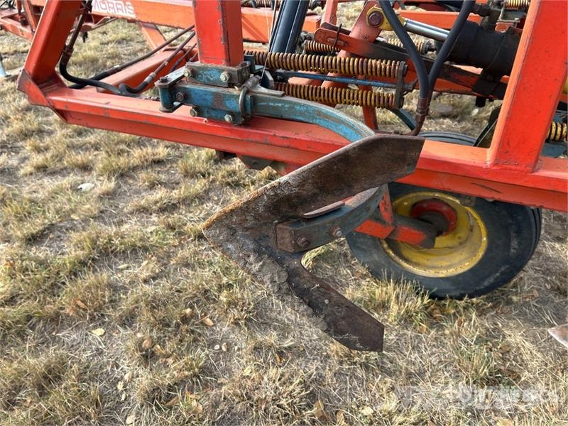 Morris CP-625 Magnum 30 ft Cultivator زراعات