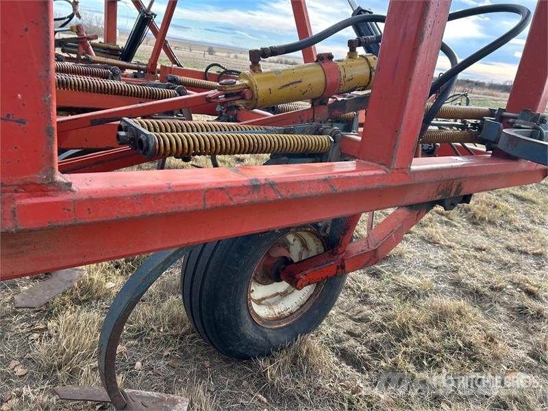 Morris CP-625 Magnum 30 ft Cultivator زراعات