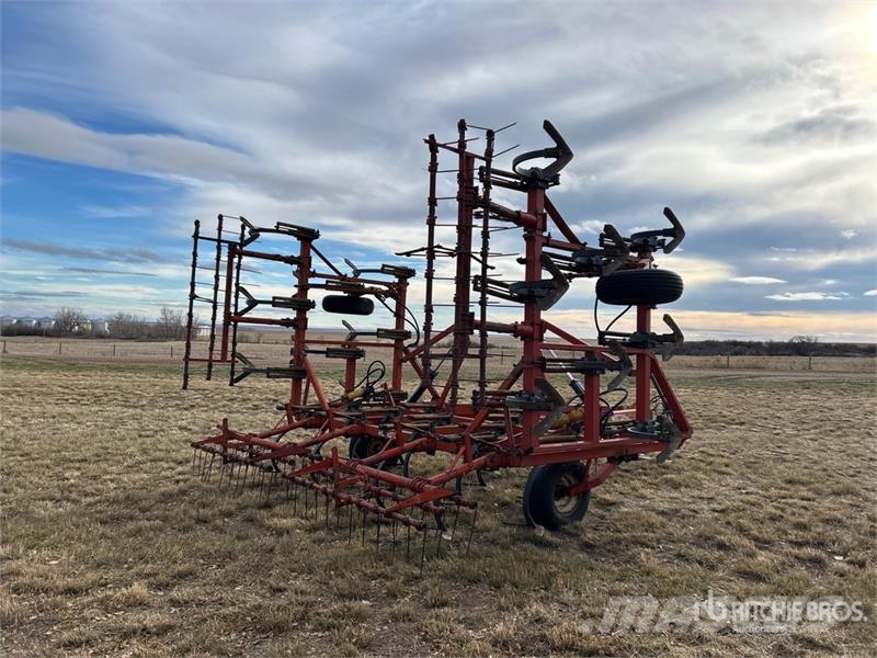 Morris CP-625 Magnum 30 ft Cultivator زراعات