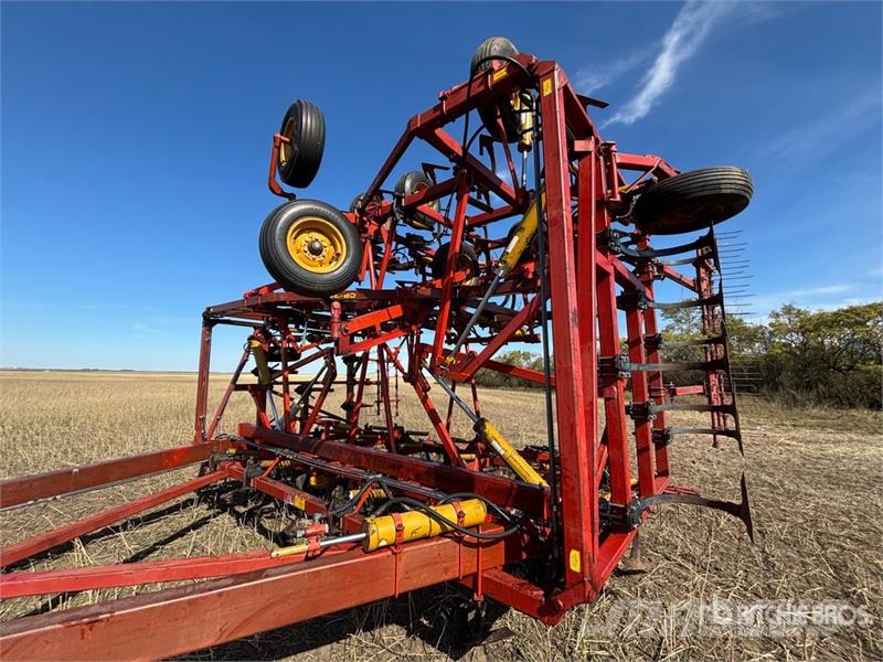 Morris CP-760 60 ft Cultivator Grubber