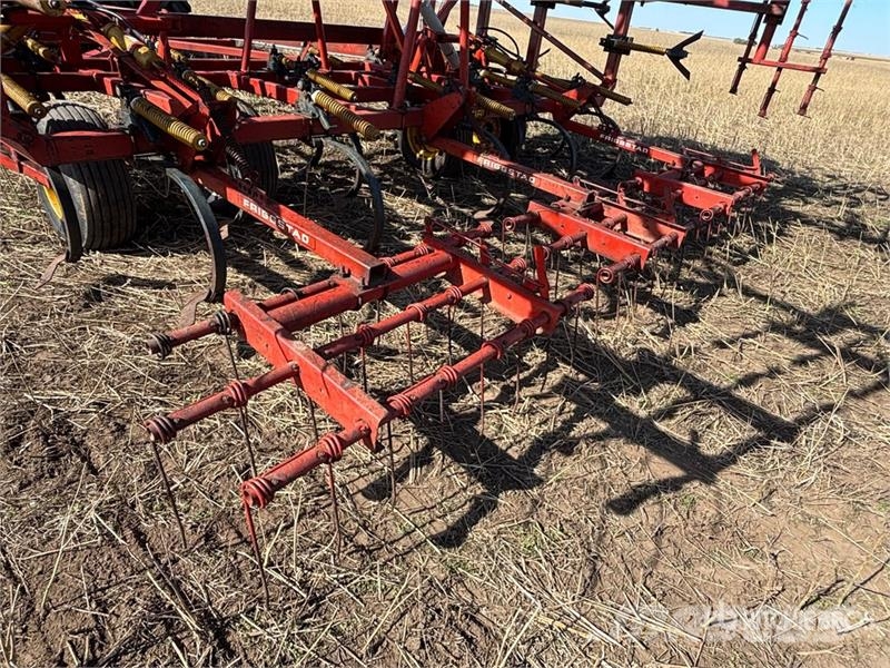Morris CP-760 60 ft Cultivator Grubber