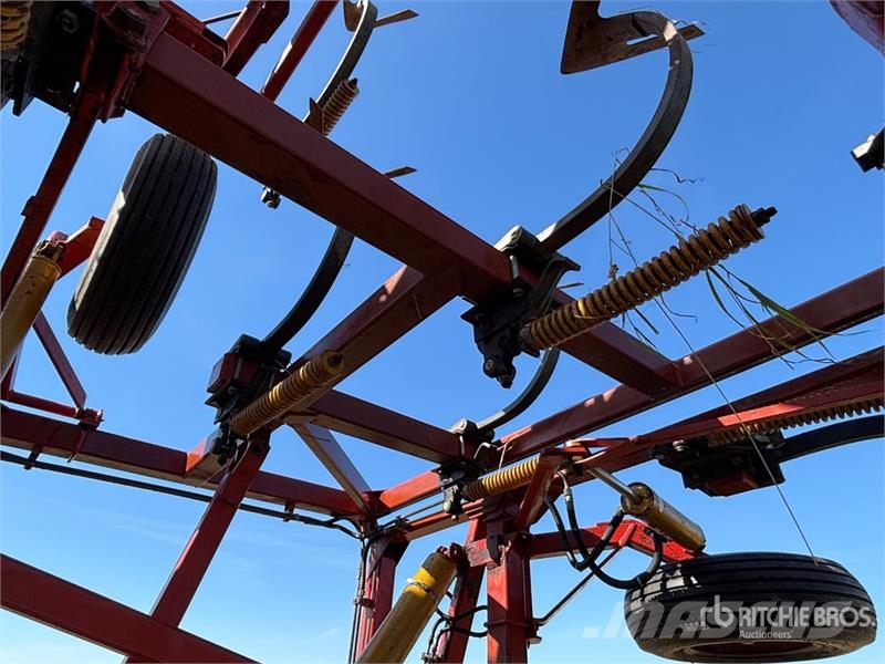 Morris CP-760 60 ft Cultivator Grubber