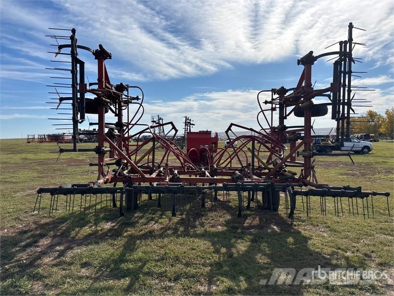 Morris CP525 25 ft Cultivator Kultivaatorid