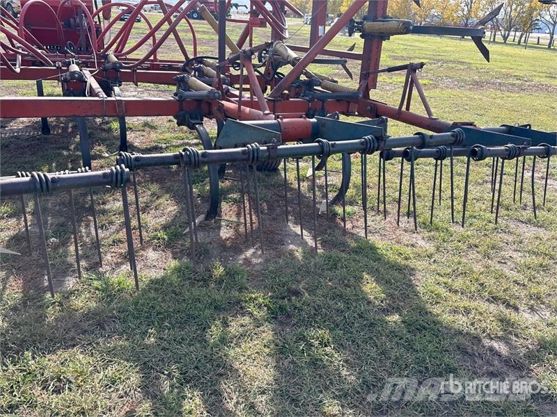 Morris CP525 25 ft Cultivator Kultivaatorid