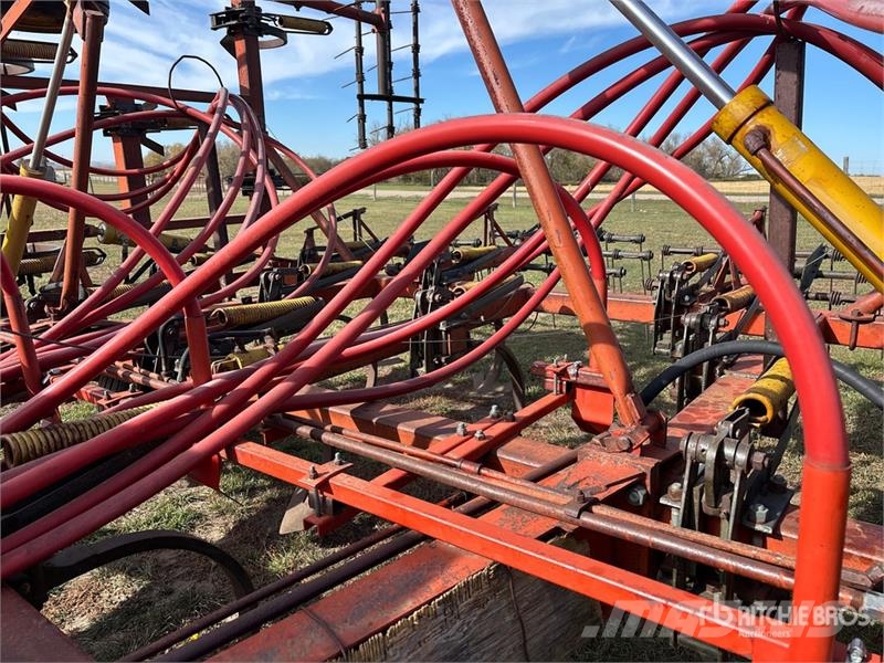 Morris CP525 25 ft Cultivator Kultivaatorid
