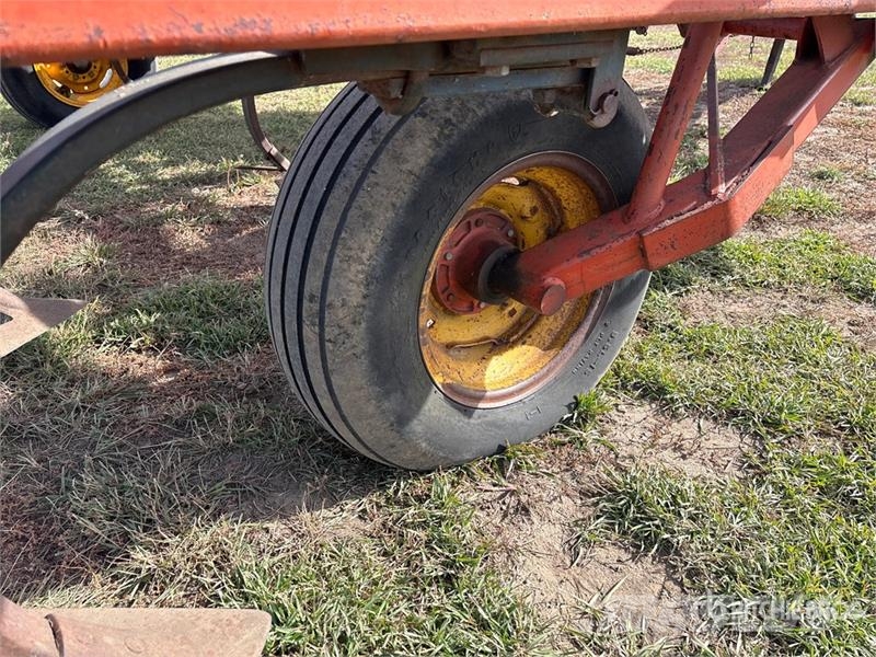 Morris CP525 25 ft Cultivator Kultivaatorid