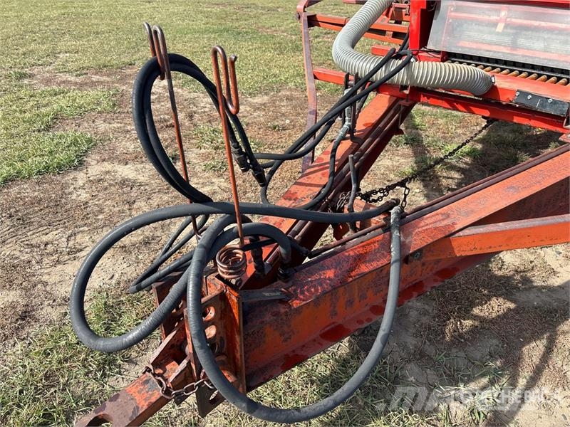 Morris CP525 25 ft Cultivator Kultivaatorid