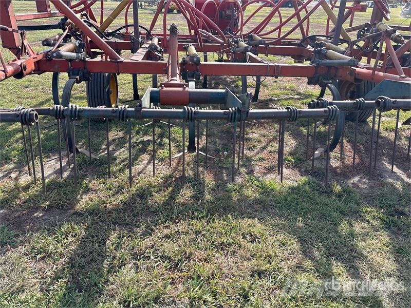 Morris CP525 25 ft Cultivator Kultivaatorid